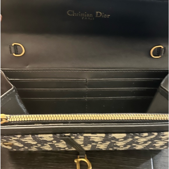 Small Saddle Pouch with Chain and Mini Pouch - Picture 5 of 6